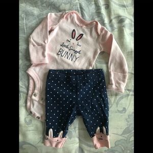 NWOT Carters Snuggle Bunny Set Size Newborn